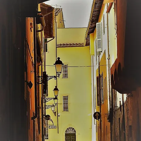 Nyaraló Geoglobe Pisa